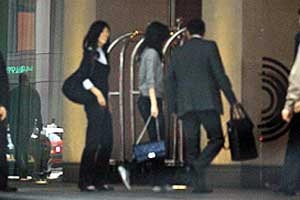 李嘉欣拒生子傳許晉亨百萬元找代母產子(圖)